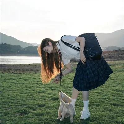 两公婆八条心
