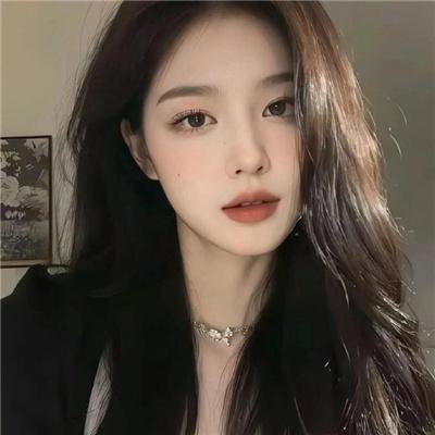 皮裘大衣女人